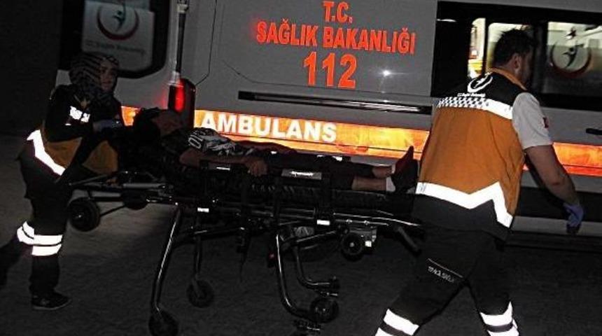 &Ccedil;orum'da Pompalı T&uuml;rekli Saldırı: 2'si Kadın 3 Yaralı