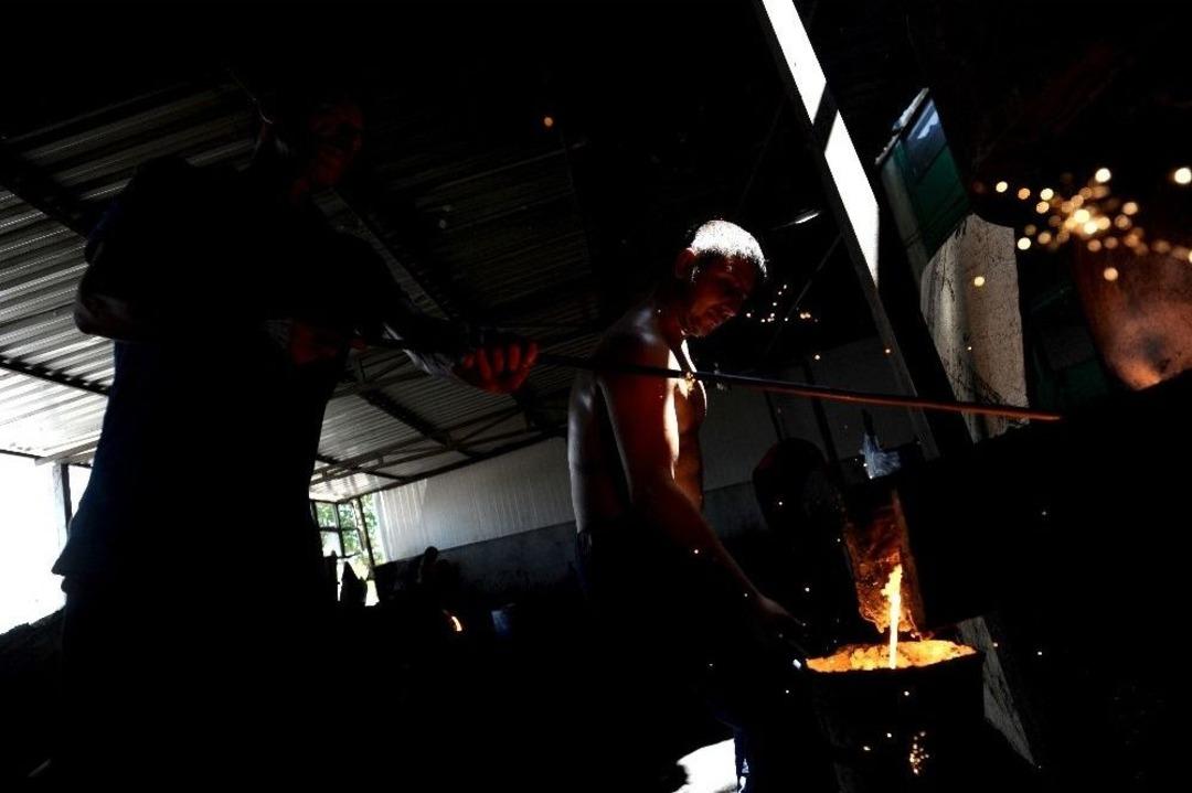 (&ouml;zel Haber) G&uuml;neşe &Ccedil;ıkarak Serinliyorlar