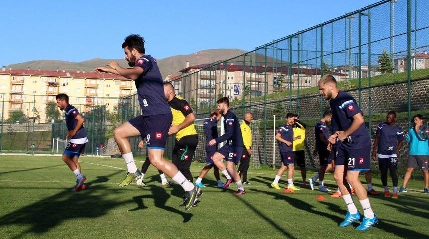 B.b. Erzurumspor İlk Antrenmanına &Ccedil;ıktı