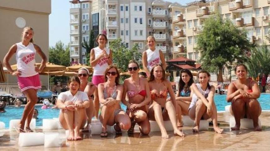 Buz Yarışıyla Serinlediler