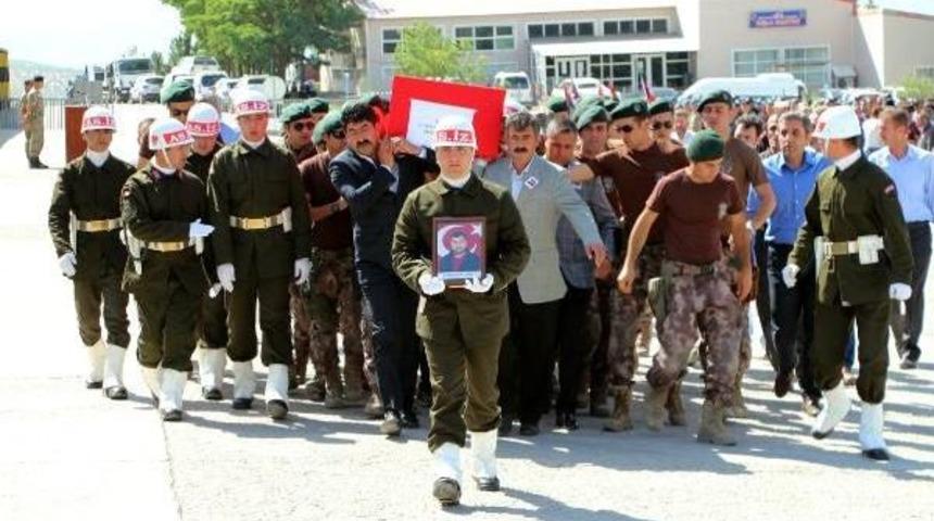 Şırnak'ta Şehit Korucu I&ccedil;in T&ouml;ren D&uuml;zenlendi