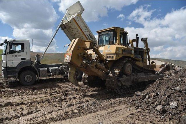Mamak’ta Altyapı Çalışmaları Aralıksız Devam Ediyor 1