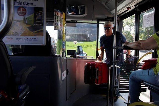 Bu Otob&uuml;s Hattı Kocaelileri D&uuml;nyaya Ulaştırıyor 2