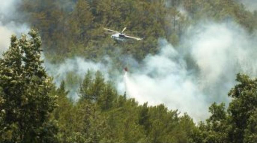 Anamur&rsquo;daki Orman Yangınını S&ouml;nd&uuml;rme &Ccedil;alışmaları S&uuml;r&uuml;yor