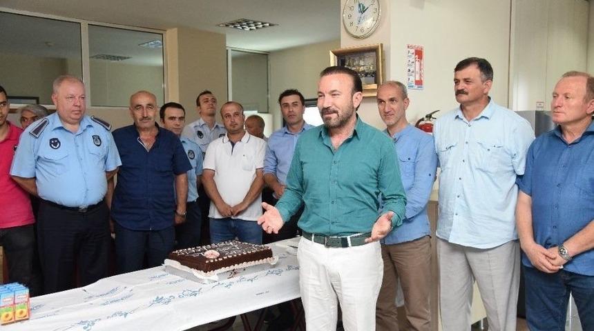 Başkan Doğan, 100 Personelin Doğum G&uuml;n&uuml;n&uuml; Kutladı