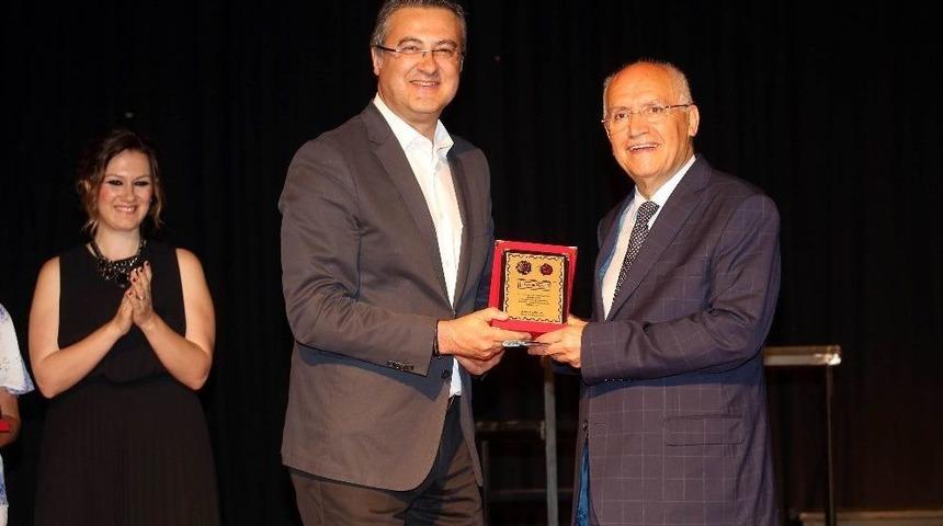 Avukatlar Yenimahalle&rsquo;de Sahneye &Ccedil;ıktı