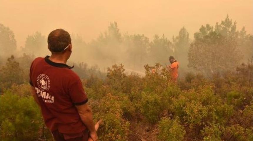 Anamur'da Orman Yangını 100 Hektarlık Alanda Etkili Oluyor