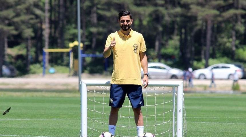 Mehmet Ekici: &ldquo;t&uuml;rkiye&rsquo;nin En B&uuml;y&uuml;k Kul&uuml;b&uuml;ndeyim&rdquo;