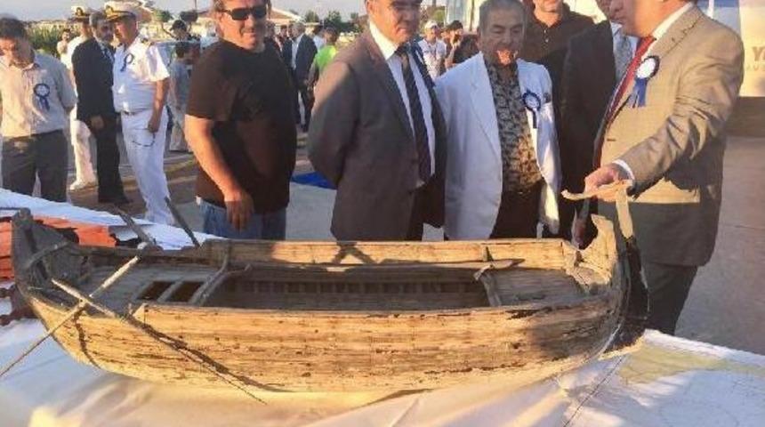 2 Asırlık Minyat&uuml;r Tekne A&ccedil;ık Havada Sergilendi