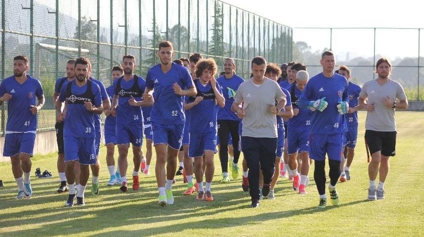 Karab&uuml;kspor, Bolu&rsquo;da G&uuml;&ccedil; Depoluyor