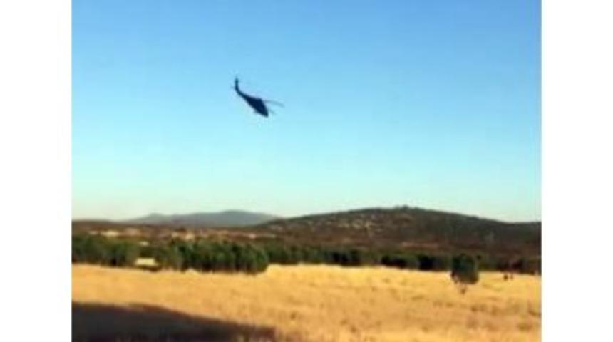 Skorsky Pilotu Helikopterle Mehmet&ccedil;iği Selamladı