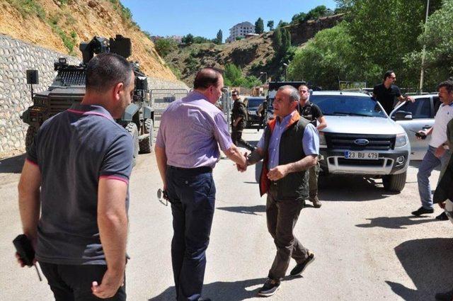 Tunceli’nin Yeni Valisi İlk Ziyaretini Şehit Ailesine Yaptı