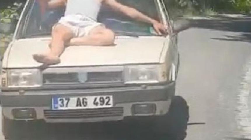 Otomobilin &Uuml;zerine Tehlikeli Yolculuk