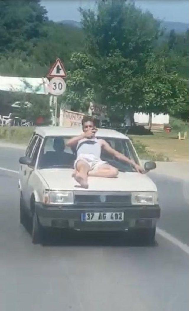 Otomobilin Üzerine Tehlikeli Yolculuk 1