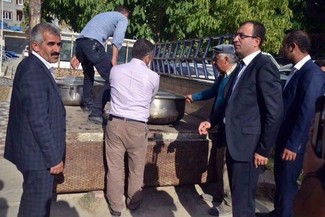 Aşiret Düğününde 100 Koyun Kesildi 1