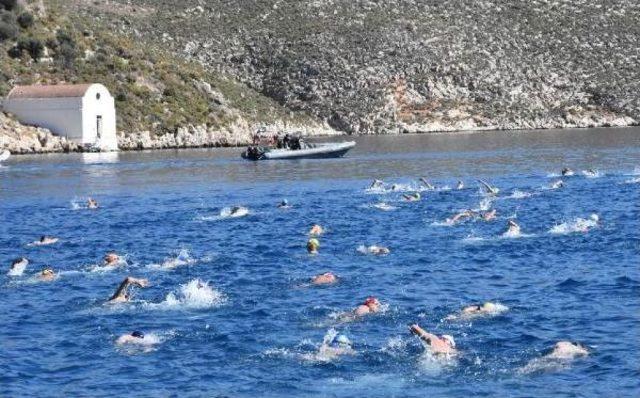 Meis- Kaş Arasında Kulaçlar Dostluk Için Atıldı 1