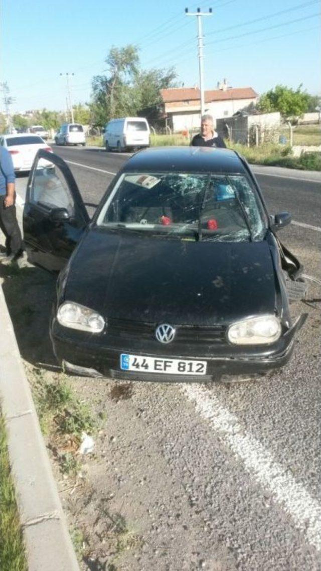 Takla Atan Otomobilin S&uuml;r&uuml;c&uuml;s&uuml; Yaralandı 1