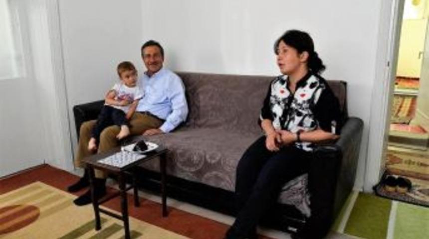 Başkan Ata&ccedil;&rsquo;tan Talihsiz Aileye Ge&ccedil;miş Olsun Ziyareti