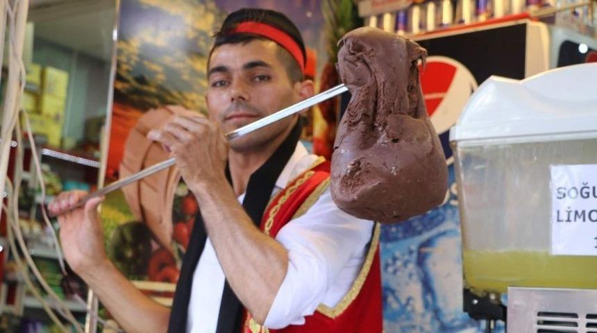 Sıcaklıklar Y&uuml;kseldi, Dondurma Satışları Arttı