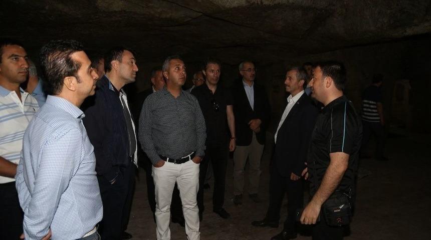 Tahmazoğlu, Gaimder &Uuml;yelerine Milli M&uuml;cadele M&uuml;zesini Gezdirdi