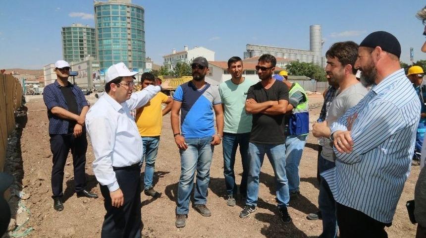 Başkan Yazgı, Alt Ge&ccedil;it Yapılacak B&ouml;lgedeki Esnaflarla G&ouml;r&uuml;şt&uuml;