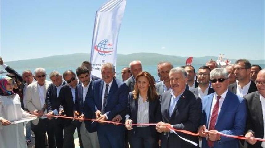 Bakan Arslan: &Ccedil;ıldır G&ouml;l&uuml;&rsquo;Ndeki Denizcilik Ve Kabotaj Bayramına Katıldı