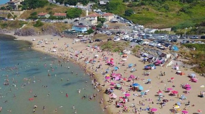 Kilyos, Kısırkaya Plajları Serinlemek Isteyenlerle Doldu Taştı