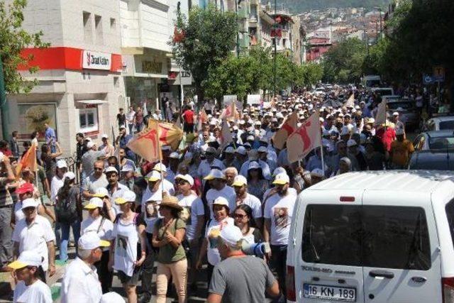 Sivas Katliamında Ölenler Bursa'da Yürüyüşle Anıldı