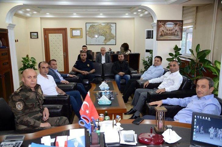 Emniyet Genel Müdür Yardımcısı Ve Özel Harekât Daire Başkanından Taziye Ziyareti G1