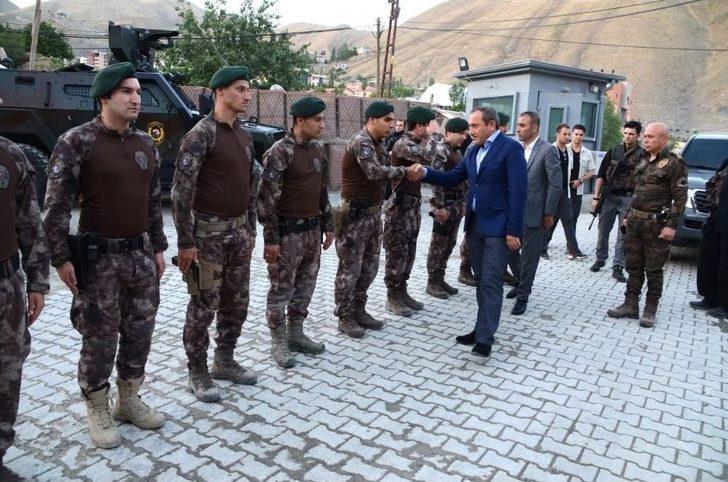 Emniyet Genel Müdür Yardımcısı Ve Özel Harekât Daire Başkanından Taziye Ziyareti G3