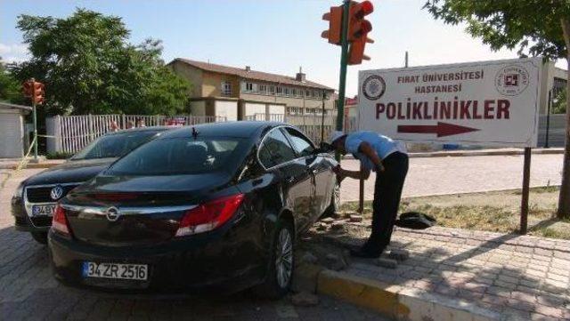 Trafikte, Tabancalı, Taşlı, Sopalı Kavga: 6 Yaralı