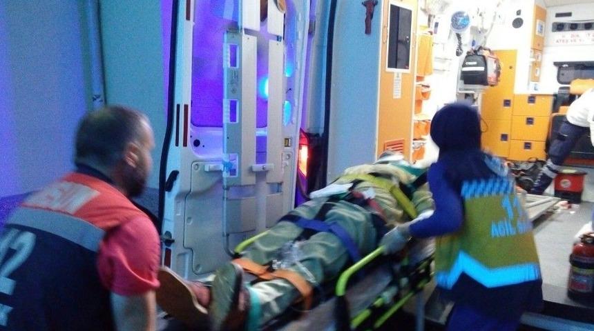 Otomobilin &Ccedil;arptığı Bisikletli Yaralandı