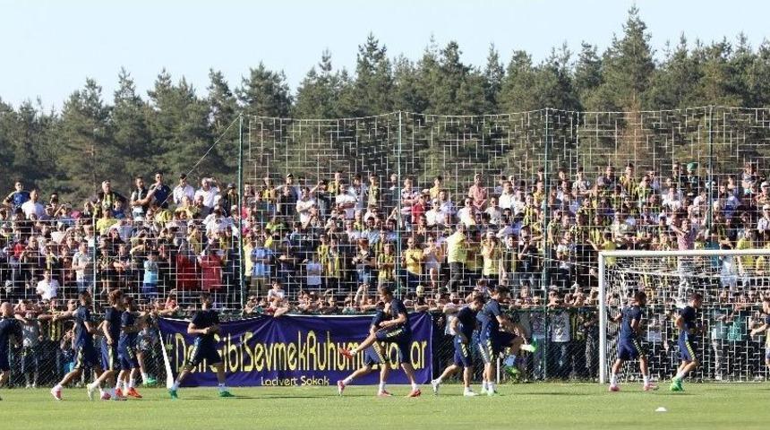 Fenerbah&ccedil;e&rsquo;de Yeni Sezon Hazırlıkları S&uuml;r&uuml;yor