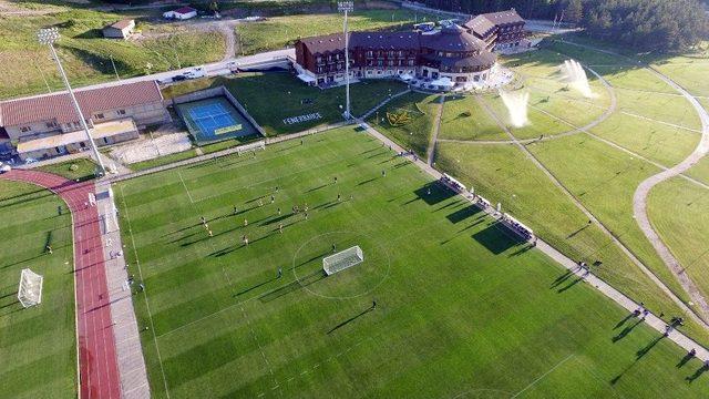 Fenerbahçe’de Yeni Sezon Hazırlıkları Sürüyor