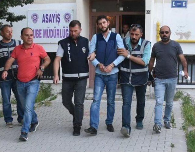 Simav da Işadamını &Ouml;ld&uuml;ren Ş&uuml;pheli Adliyeye Sevk Edildi 1