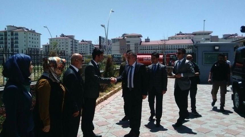 Vali Elban Belediye Başkan Vekilliğine Başladı