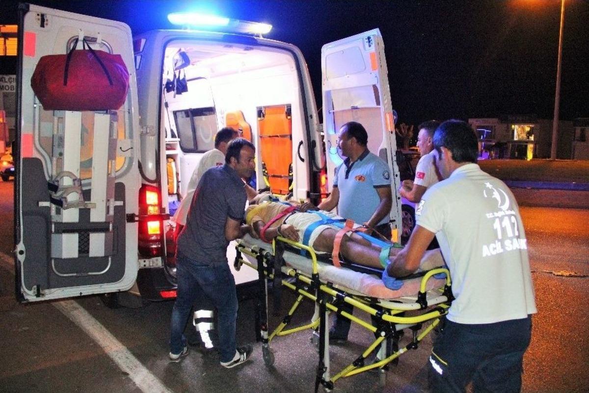 Aşırı S&uuml;rat İkizleri Ayırdı: 1 &Ouml;l&uuml;, 3 Yaralı
