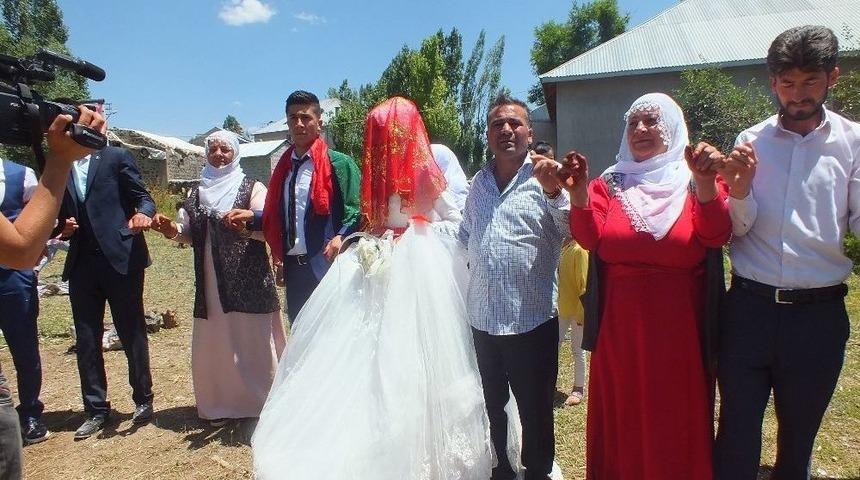Malazgirt&rsquo;te Asırlık Gelenek Yaşatılıyor