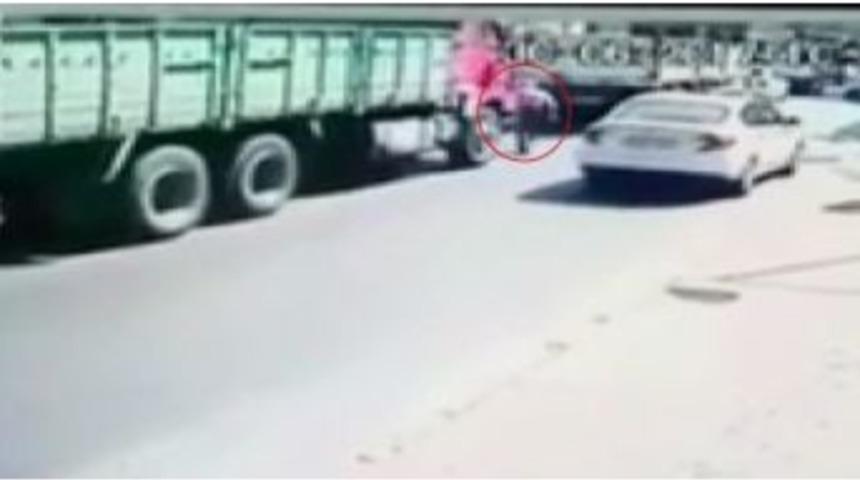 (&ouml;zel Haber) Yine Hafriyat Kamyonu Kazası: 1 &Ouml;l&uuml;