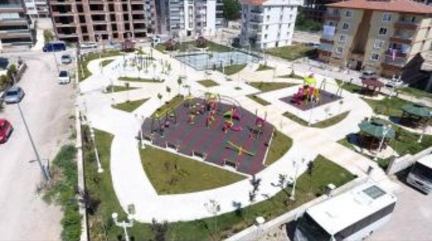 Belediyeden İki Mahalleye Park