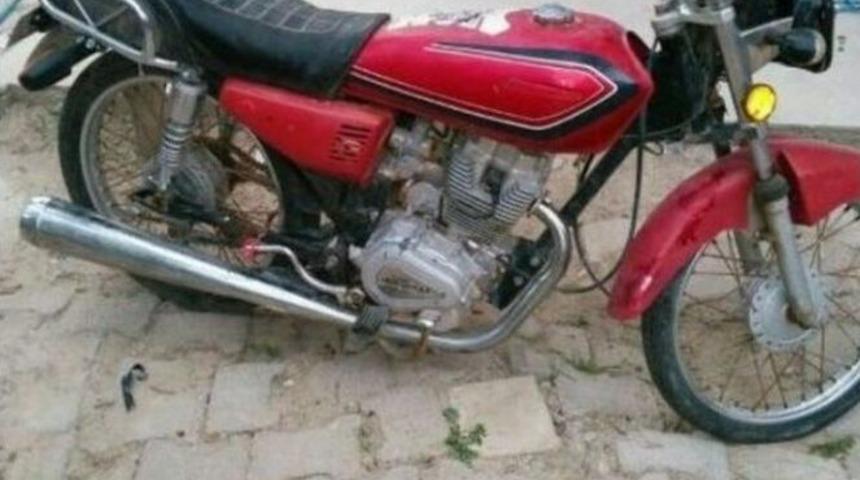 &Ouml;nce Tuvaletini Yaptı Sonra Motosikleti &Ccedil;aldı