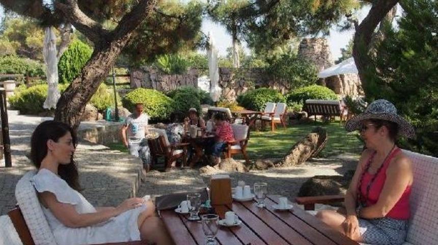 'şeytan Sofrası' Sıcaktan Ka&ccedil;ış Noktası Oldu