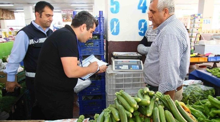 Bayraklı&rsquo;da Hem Esnaf Hem Vatandaş Memnun
