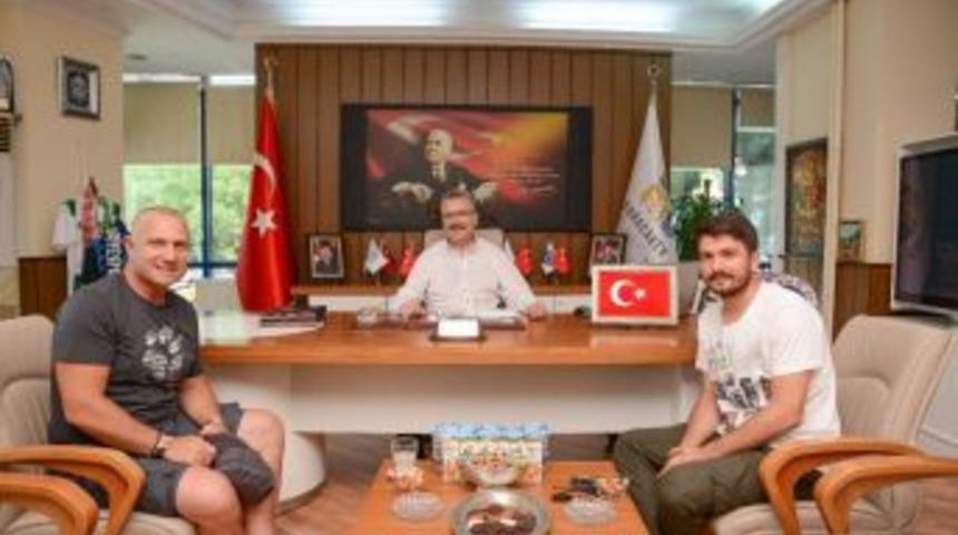 İslamoğlu, Karacabey’in Güzelliklerini Kayıt Altına Aldı