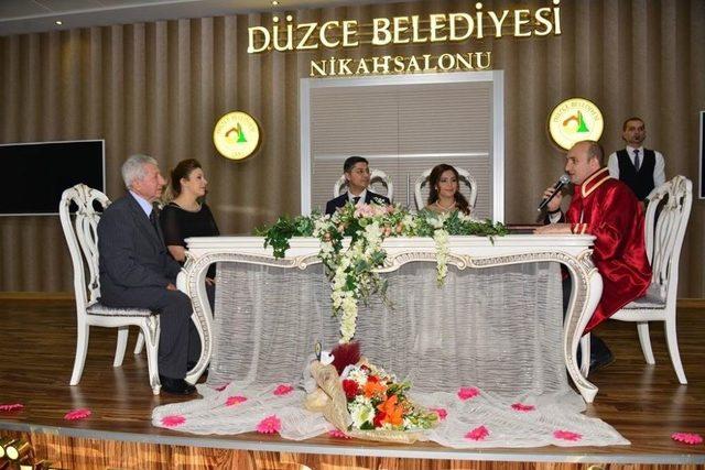 Nikah Salonunda Rekor Sayılar