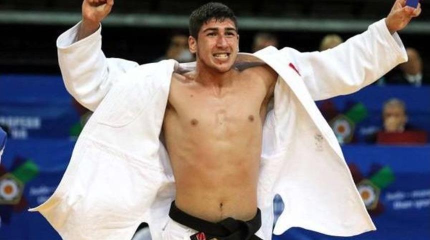 Manisalı Mert &Uuml;mitler Judoda Avrupa'da Zirvede