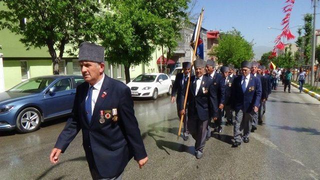 Atatürk’ün Erzurum’a Gelişinin 98. Yıl Dönümü Nedeniyle Tören Düzenlendi