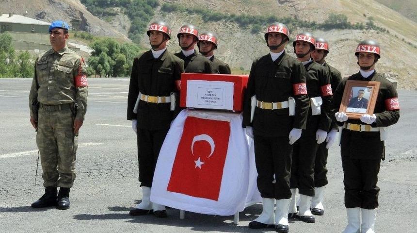 Şehit Uzman &Ccedil;avuş Sezer İ&ccedil;in Uğurlama T&ouml;reni