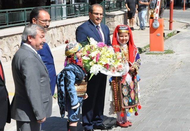 Uşak’ın Yeni Valisi Salim Demir Göreve Başladı