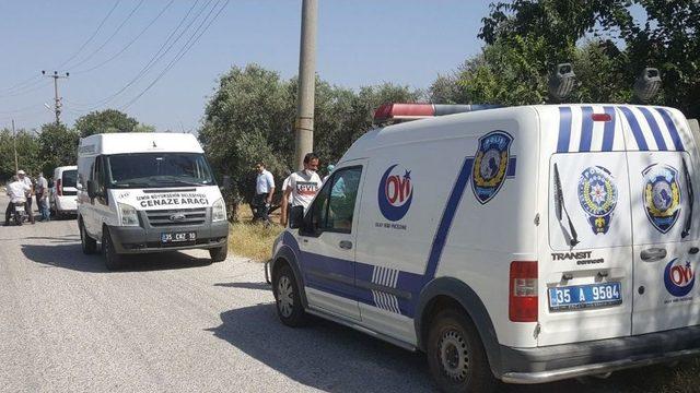 İzmir&rsquo;de Boş Arazide Erkek Cesedi Bulundu 1